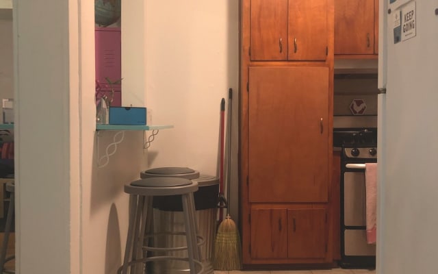 Gay Friendly Habitación de alquiler cerca del aeropuerto de Newark