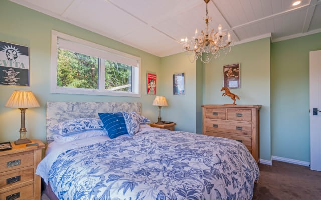 Bayview Valley Lodge, Tui Suite Gay Owned & Hosted with Ocean Views - Picture 7