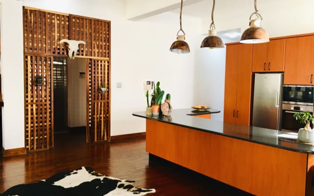 Room In Fully Furnished 3 bedroom, 2 bathroom apartment with Sauna - 2 - Picture 12