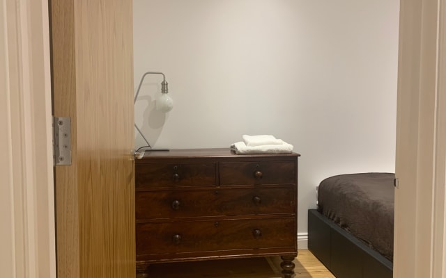 A king sized bed awaits you in central London!