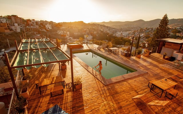 Piscine & Jacuzzi & La meilleure vue de la ville