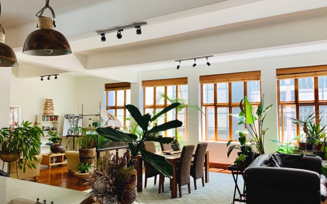 Room In Fully Furnished 3 bedroom, 2 bathroom apartment with Sauna - Picture 7