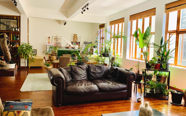 Room In Fully Furnished 3 bedroom, 2 bathroom apartment with Sauna - Picture 9