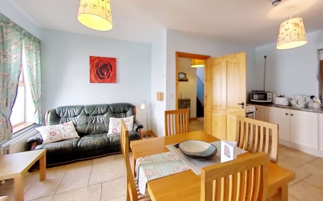 Flatfield ClockTower Coaching Cottages / B & B