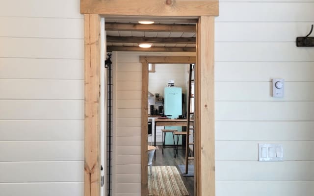 Tiny Home Escape with mountain views - Picture 17