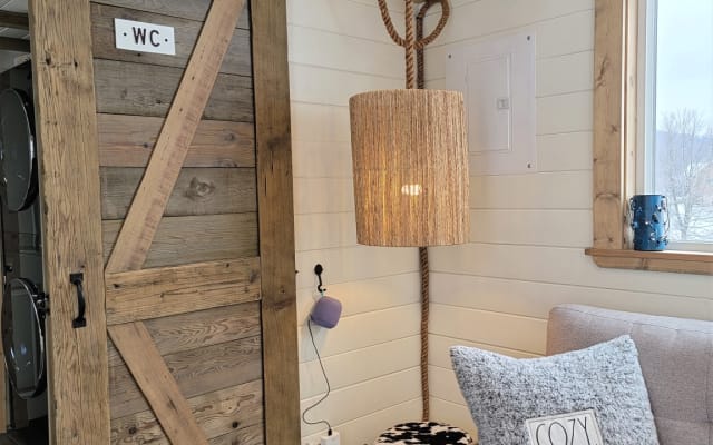 Tiny Home Escape with mountain views - Picture 11