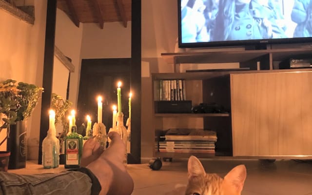 Stay and enjoy / Cocktails, food and party
