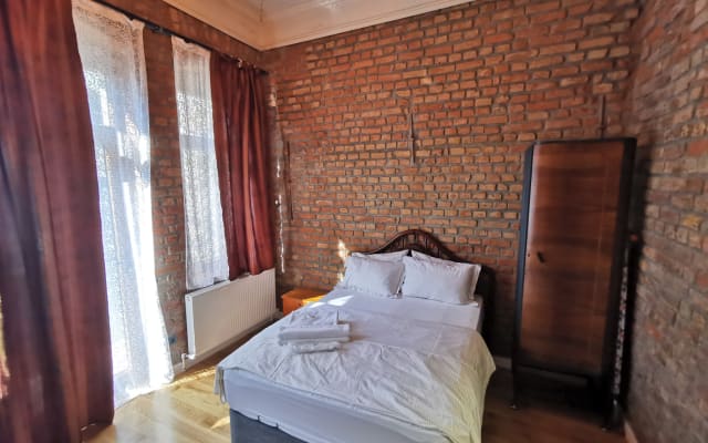 Historical & Balcony With Studio Apt. 4. Taksim Cent.