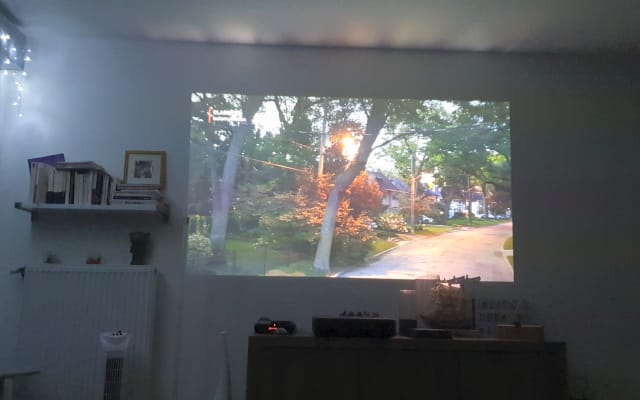 Samuels Inserat auf misterb&b - Rétroprojecteur Salon