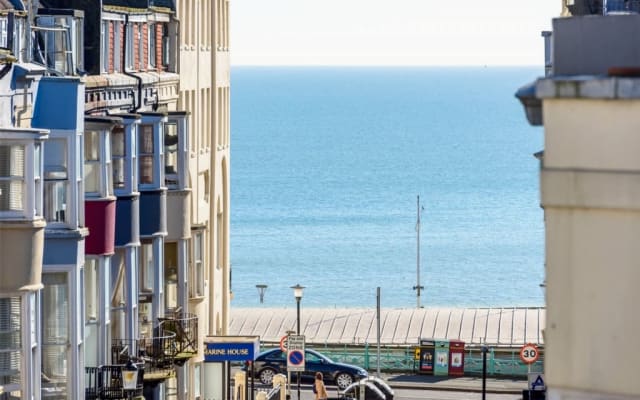 Be our guest! - Picture 8