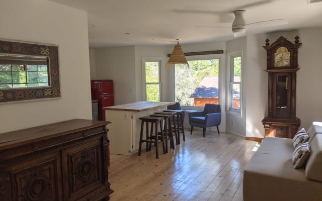 Asti Ridge Ranch - Privates Cottage mit einem Schlafzimmer