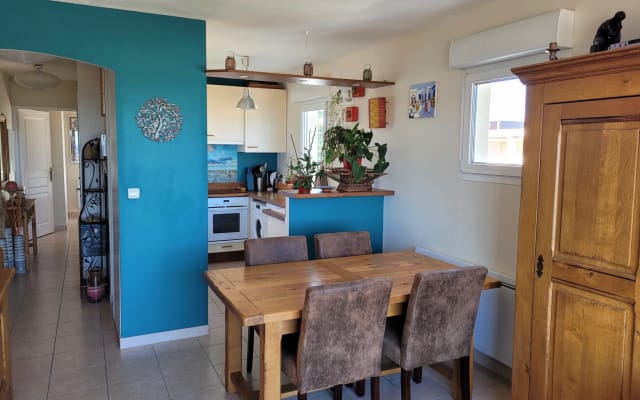 Hübsche 2 Zimmer mit Meerblick und Garage