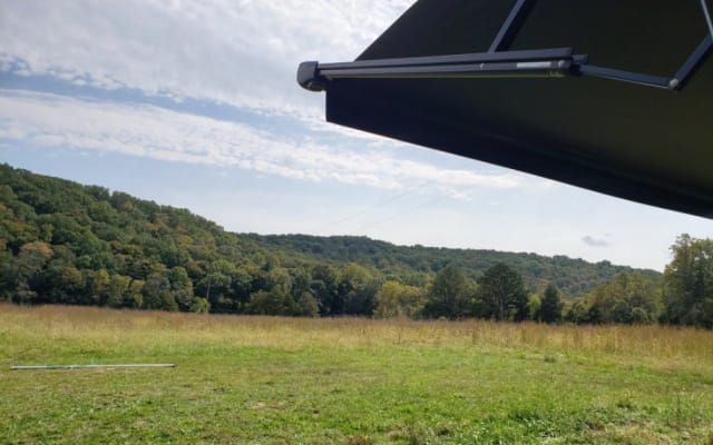 Big Sky Camper (no cleaning fee)