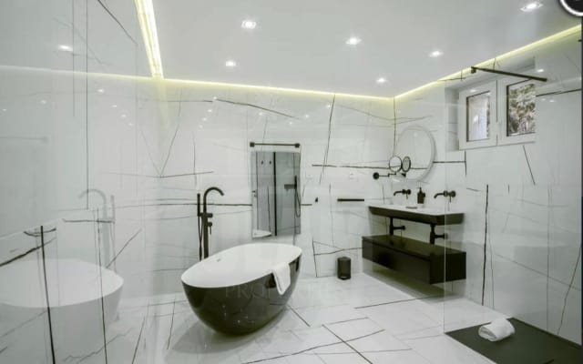 Cannes Center Exclusive Villa 6 BR 6 baths Heated Pool Hammam Sauna