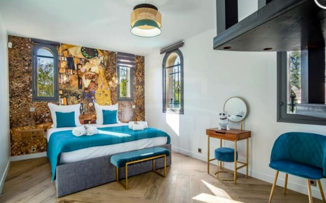 Cannes Center Exclusive Villa 6 BR 6 baths Heated Pool Hammam Sauna