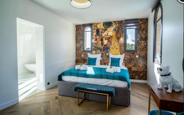 Cannes Center Exclusive Villa 6 BR 6 baths Heated Pool Hammam Sauna