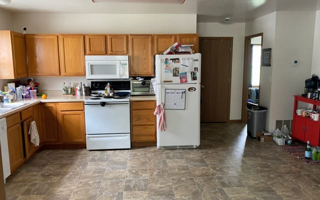Bedroom for rent