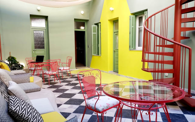 KERAMOS Atenas - Un estudio único en el centro histórico de Atenas