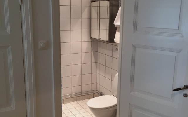 Great Junior 1 bedroom Apartment  - Picture 9