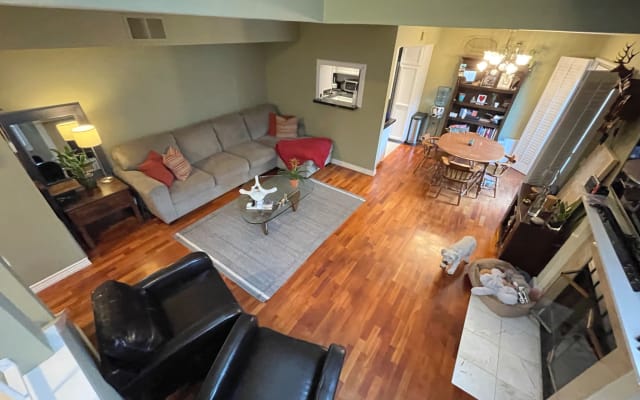 Master Bedroom & Private Bathroom, Modern Townhome