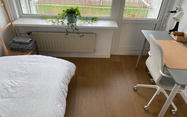 Camera minimalista, accogliente e luminosa a Voorschoten (NL) - Foto 6