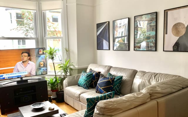 Your home away from home for 1 guest - London Clapham Common