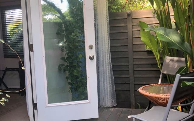 Sensual private suite w/ pool, designated free parking, 420 friendly - Picture 14