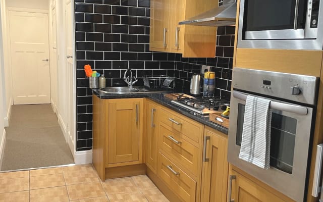 One bedroom ground floor apartment on the edge of the Peak District.