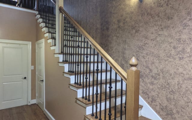 Wash-Heights Town Home 3 bed & 3.5 baths