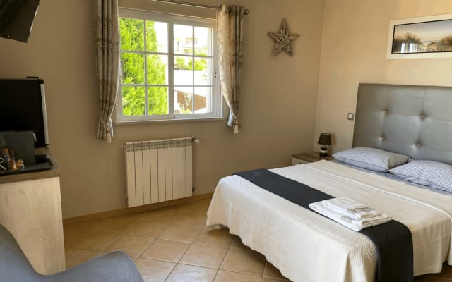 Casa Amêndoa Naturist - RM3 - Lit double ensuite/Premier étage