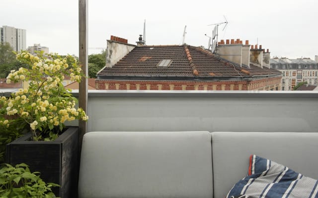 Rooftop loft, 180° south-facing view
