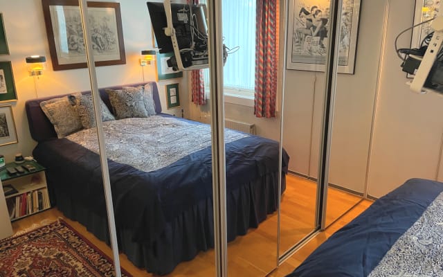 For nudist travellers who enjoys sharing an apartment, all nude. - Picture 12