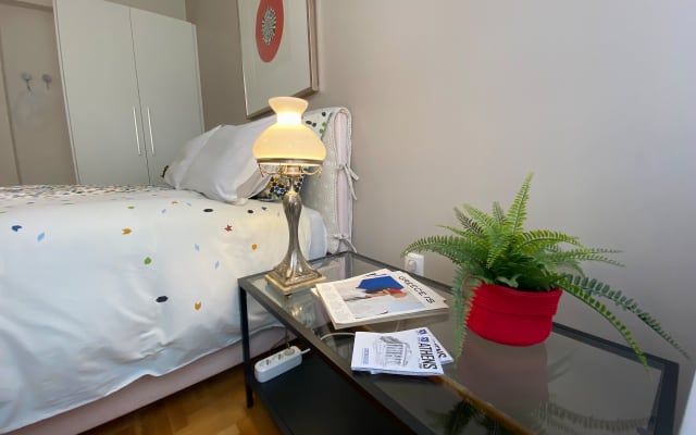 Ihr BEDROOM in Athen! (Kleidung optional)