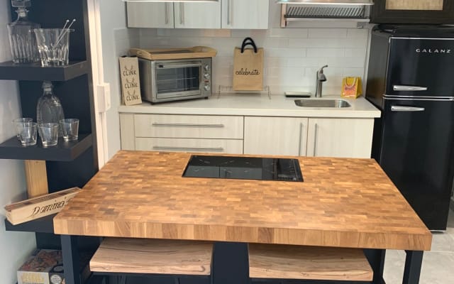 Jose As Inserat auf misterb&b - Kitchen sit area