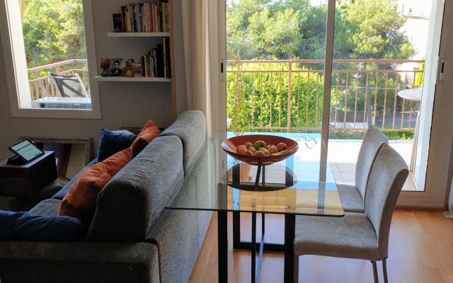 Doble Bedroom in nice neighbour and relaxed appartement.