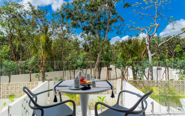 lagunas 207 BLUE SKY Luxury studio at Lagunas Central Park