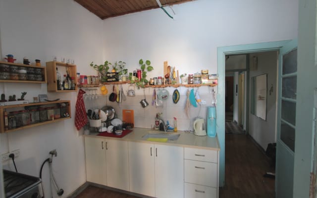 Una casa de buenas vibraciones en el corazón de Haifa - Foto 19