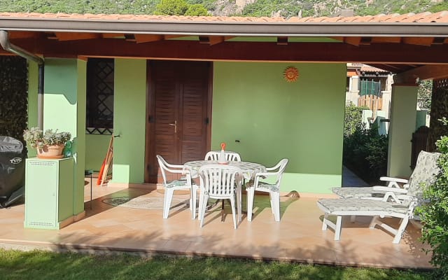 House of the sun: Sardinian design 500 m from the sea