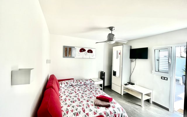 STUDIO comfortable 50 meters from YUMBO