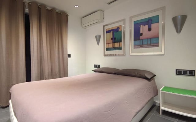 BIG TERRACE CENTRAL PENTHOUSE, NICE AND MODERN, 2 min FROM THE BEACH - Picture 15