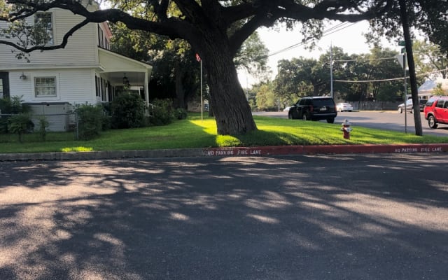 Estancia Oak and Vine