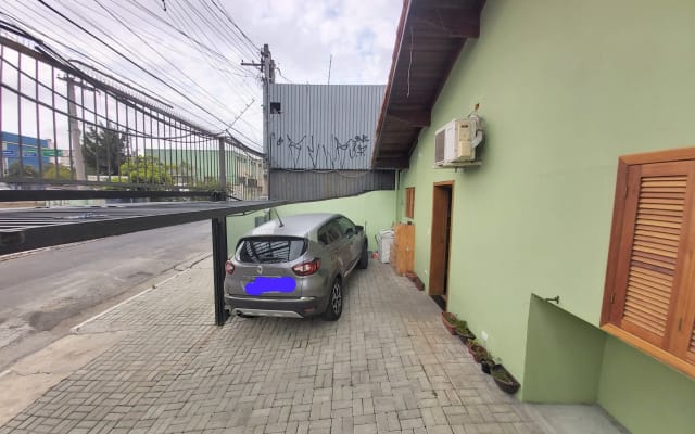 Cozy house in Vila da Saúde - Picture 8