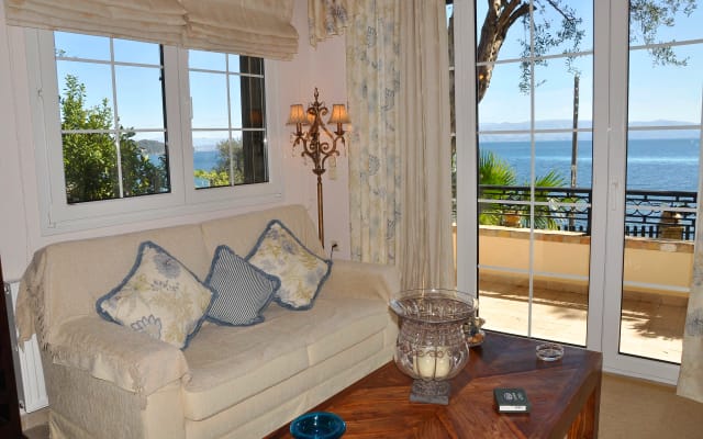 Romantische Villa mit Blick auf das endlose Blau - Foto 6