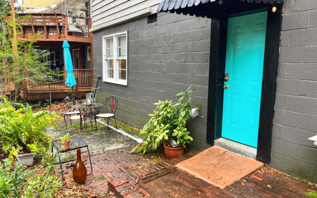 East Atlanta Pigs and Pineapples - 3 bedrooms
