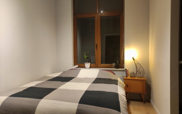 Private & Cosy Room, in a 100m2 flat - gay and central disctrict