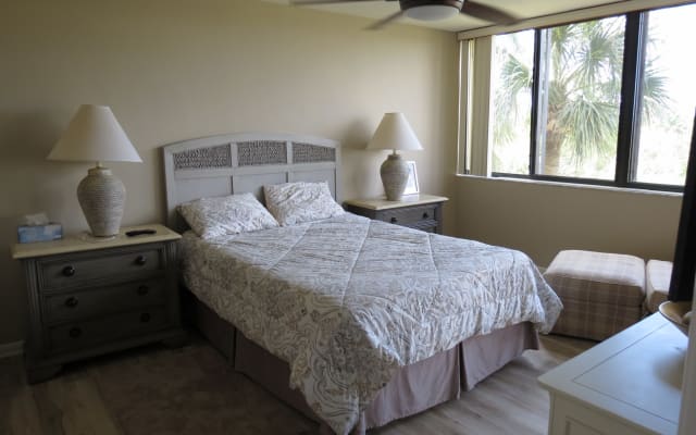 CONDOMINIO PRIVADO CON VISTAS A UNA RESERVA NATURAL Y PUESTAS DE SOL
