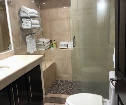 Bonito condomínio T1/1ba, com varanda, piscina no telhado, Zona Romântica - Foto 13