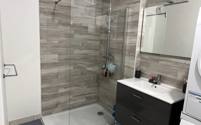 Private room in new residence