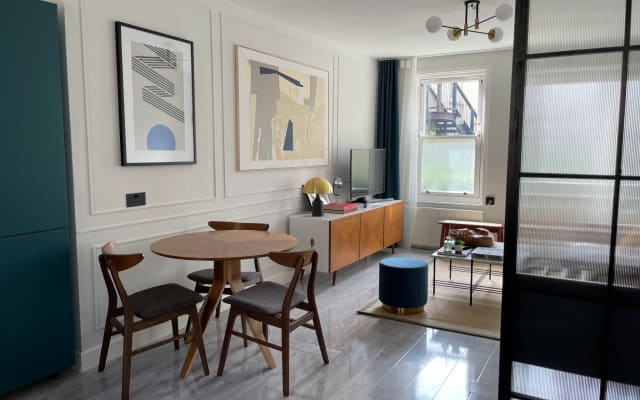 Contemporary Central flat in Clerkenwell Green