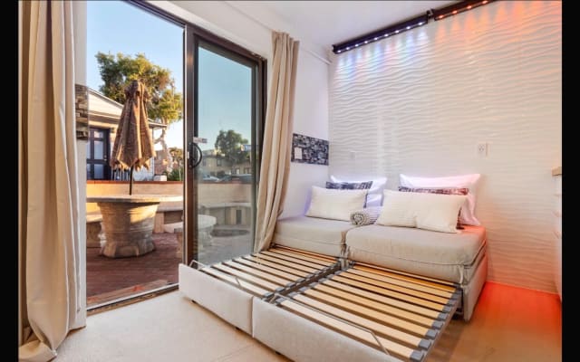 5   LUXURIOUS/SANITIZED/FAMILY BEACH SUITE, PARKING, STEPS2OCEAN - Picture 6